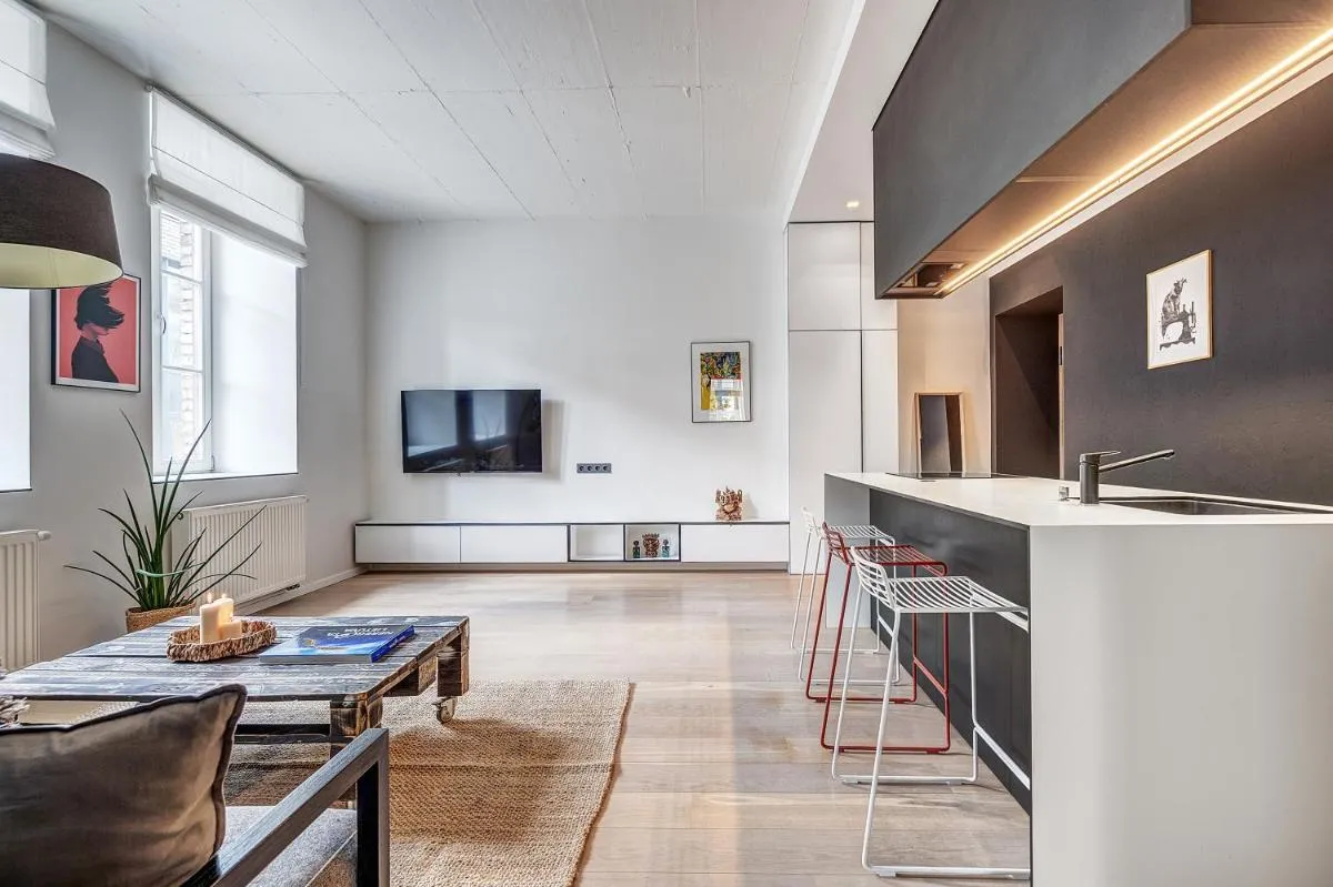 Image 4 of City Heart One-Bedroom, 15