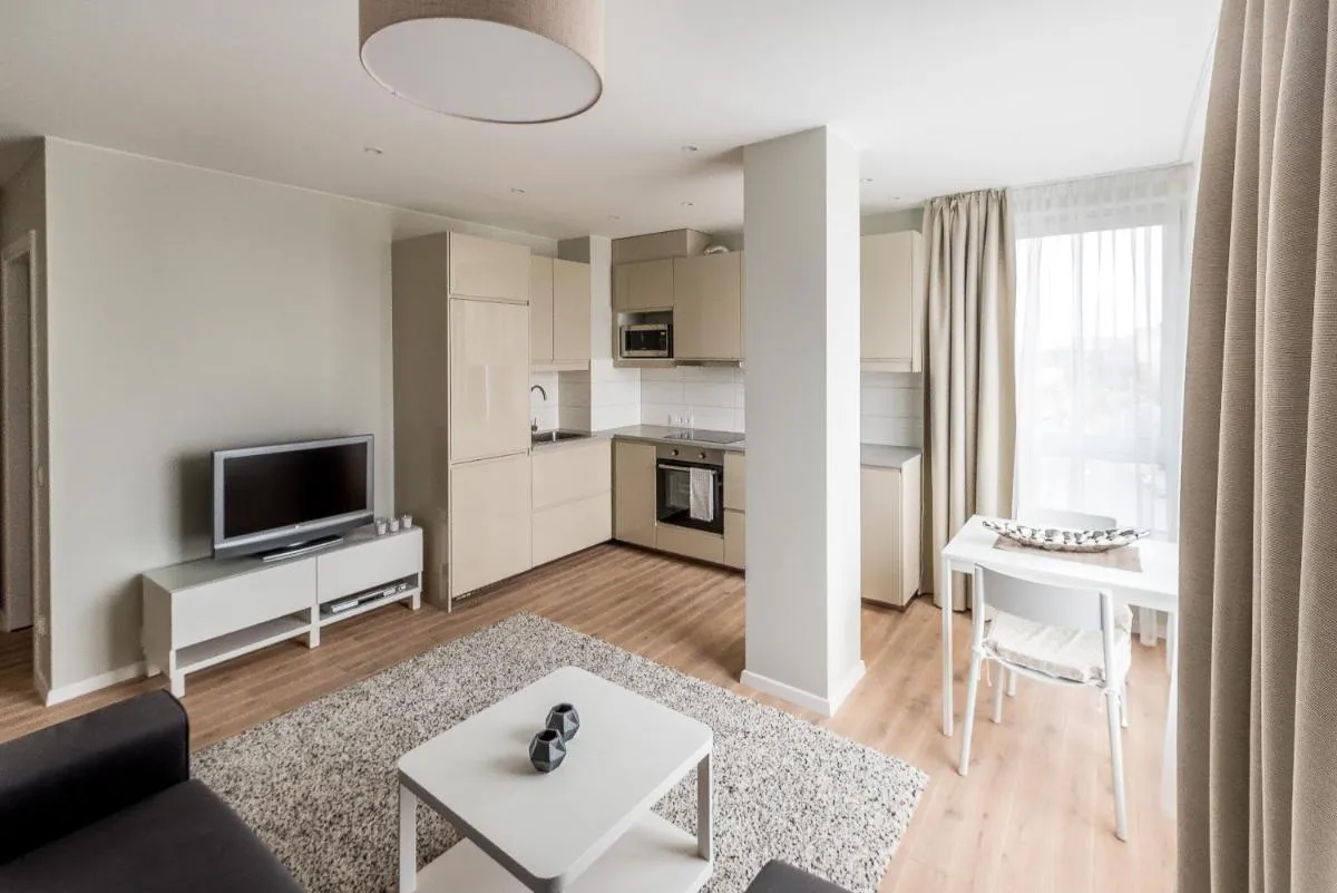 Image 2 of City center apartment, free parking, 149