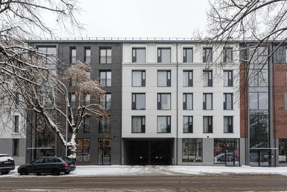 Image 5 of City center, studio, 514