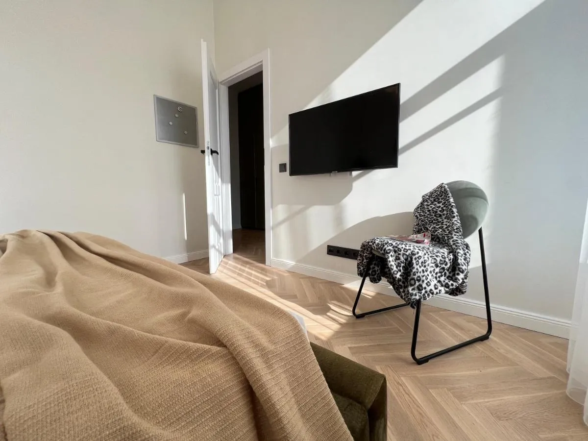 Image 3 of City central apartment
