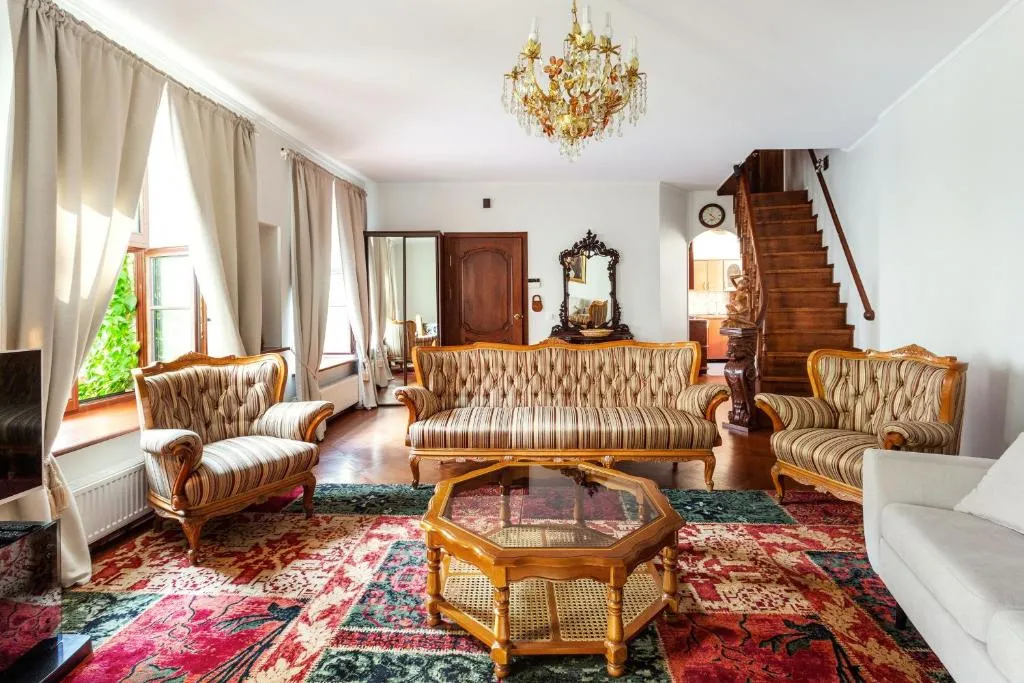 Image of Classic Old Town Apartment next to the Gates of Dawn