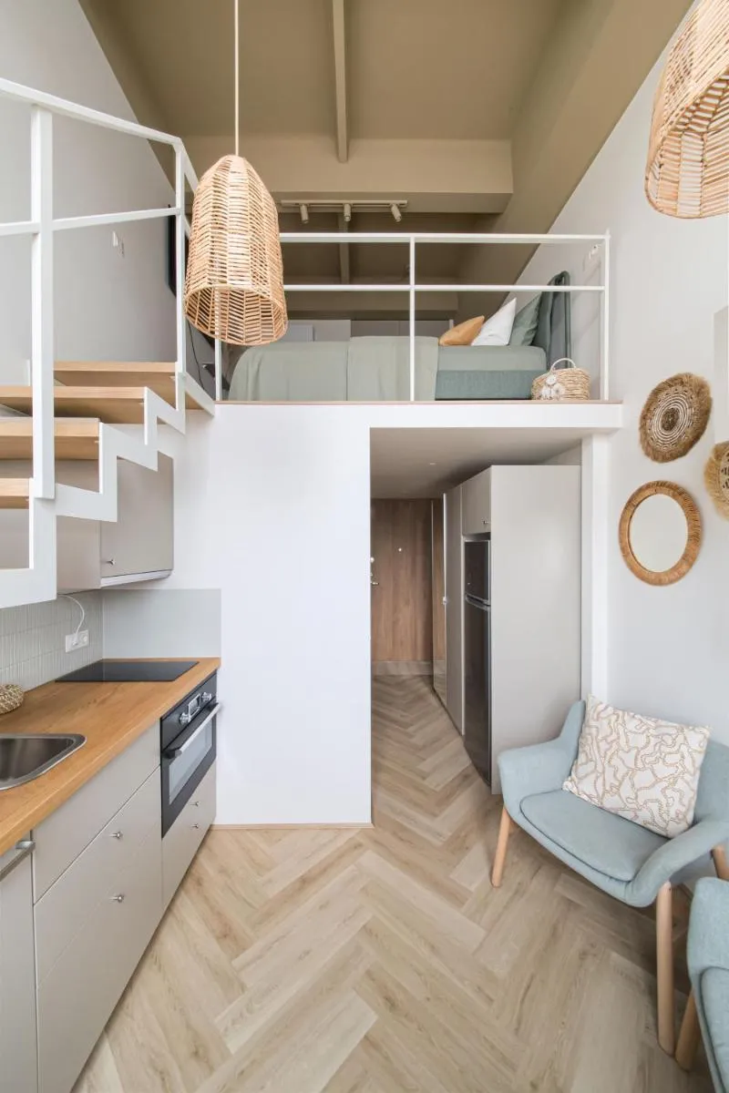 Image 4 of Cozy & Stylish Loft near the city center