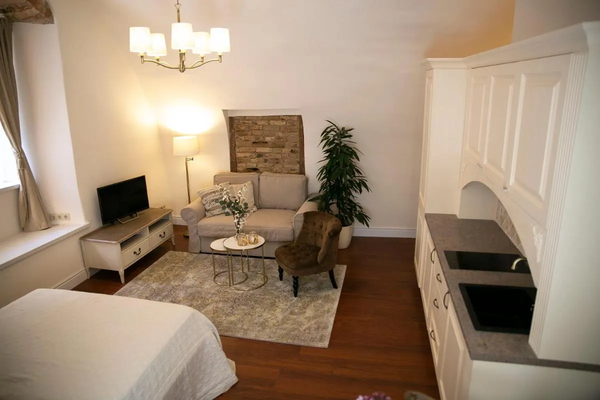 Image 4 of Heart of OLD TOWN – St. Ann apartment