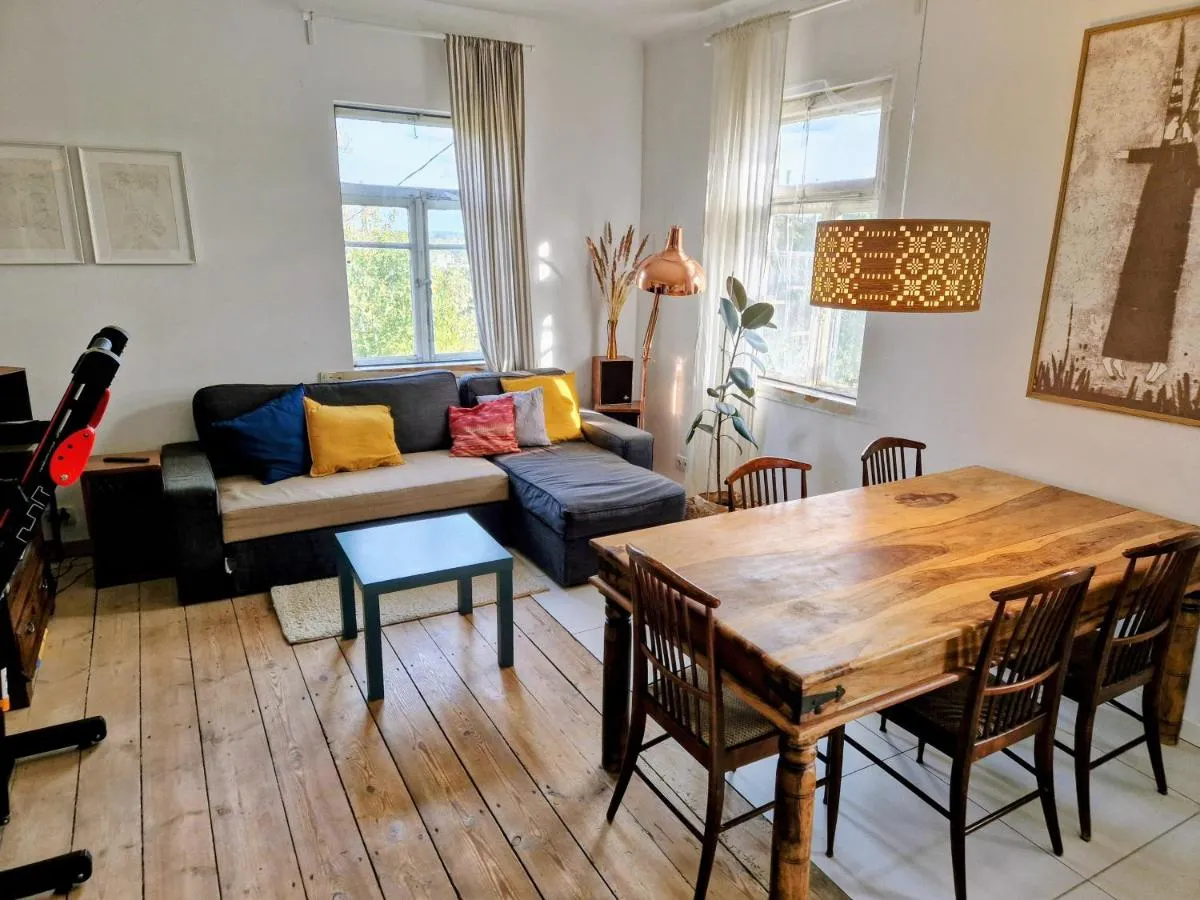 Image 2 of Hillside view house with garden, private parking, quiet location – 12 min to Old town anytime, Long stays welcome