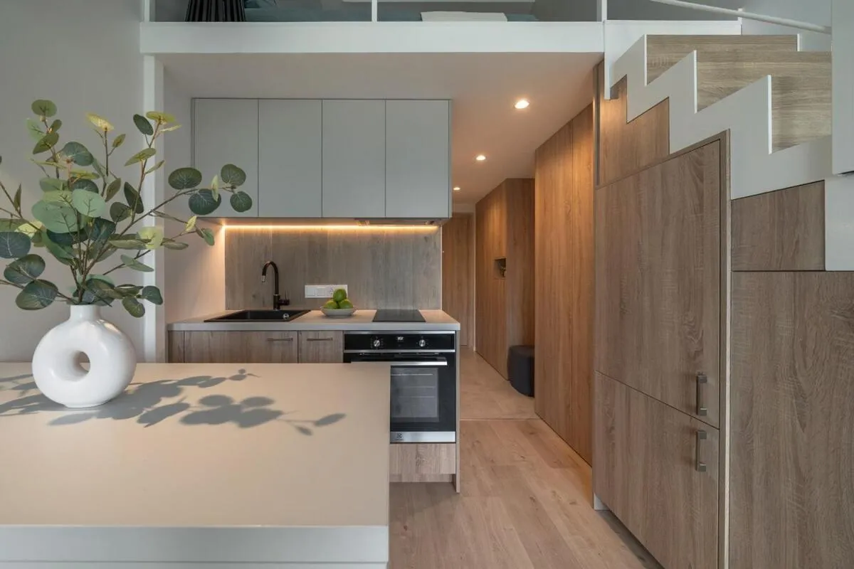 Image 2 of Loft 12
