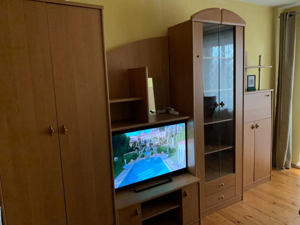 Image 4 of Minties apartment