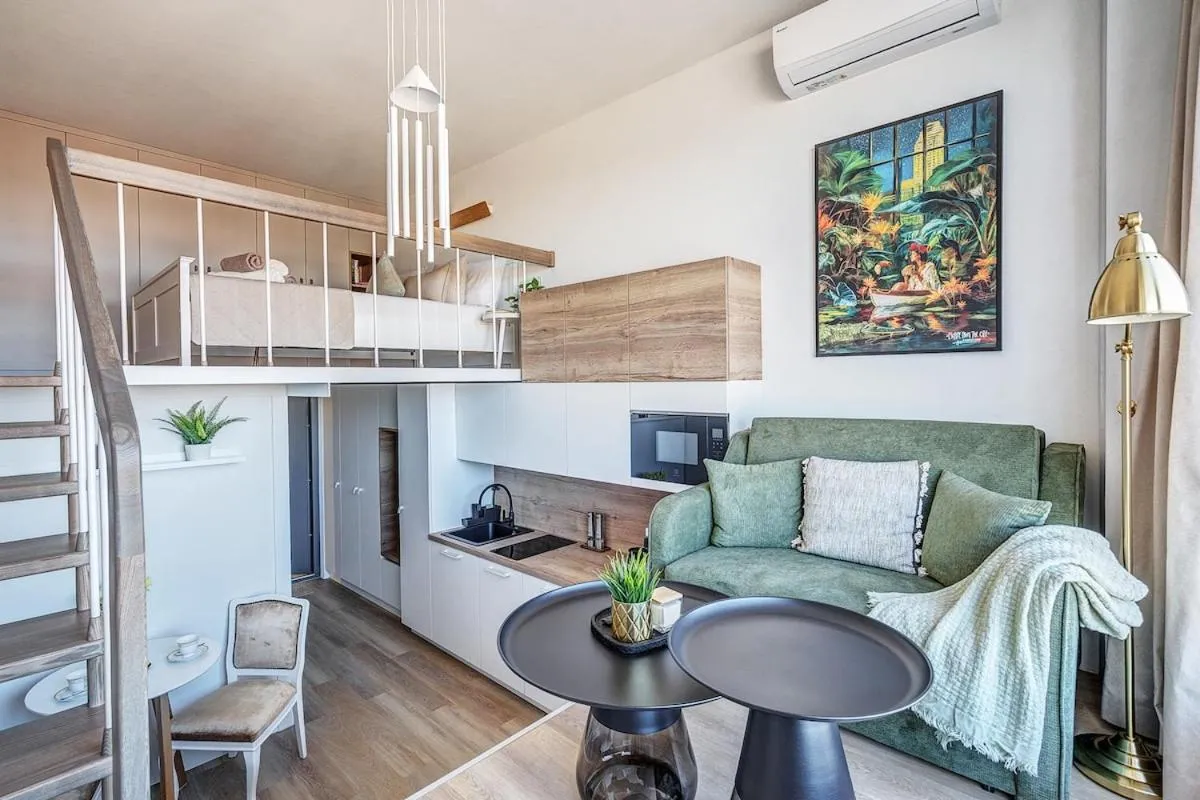 Image 2 of Modern Studio near the city center