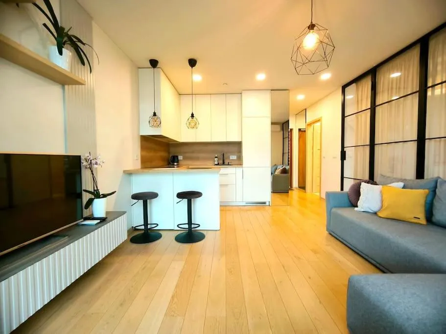 Image of Modern Urban Retreat & Private Parking