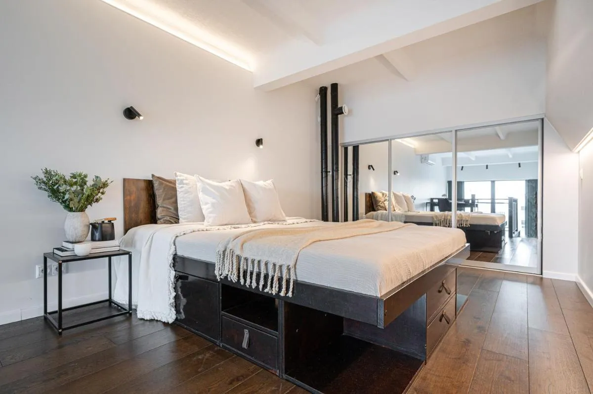 Image 1 of Modern & Light Loft close to City Center