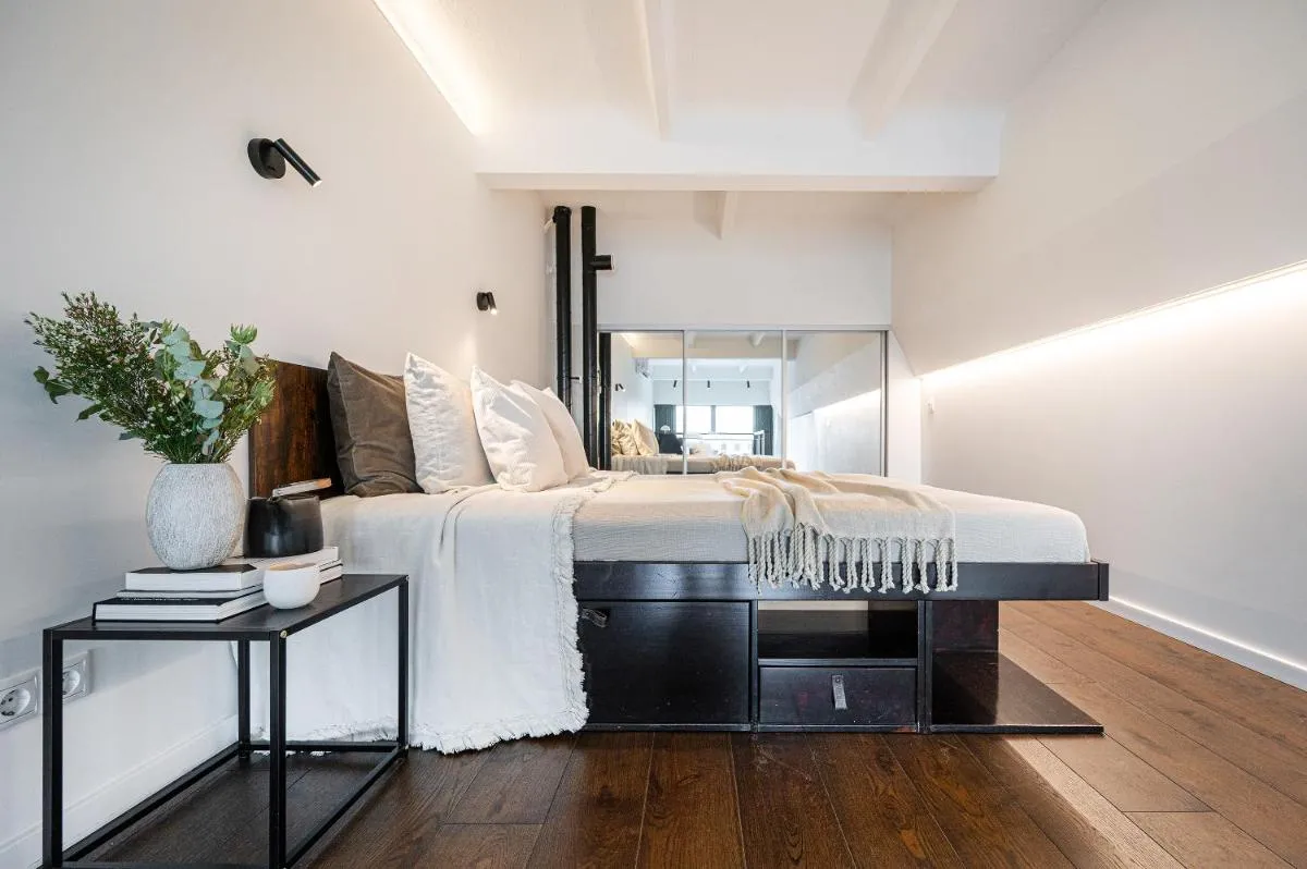 Image 6 of Modern & Light Loft close to City Center