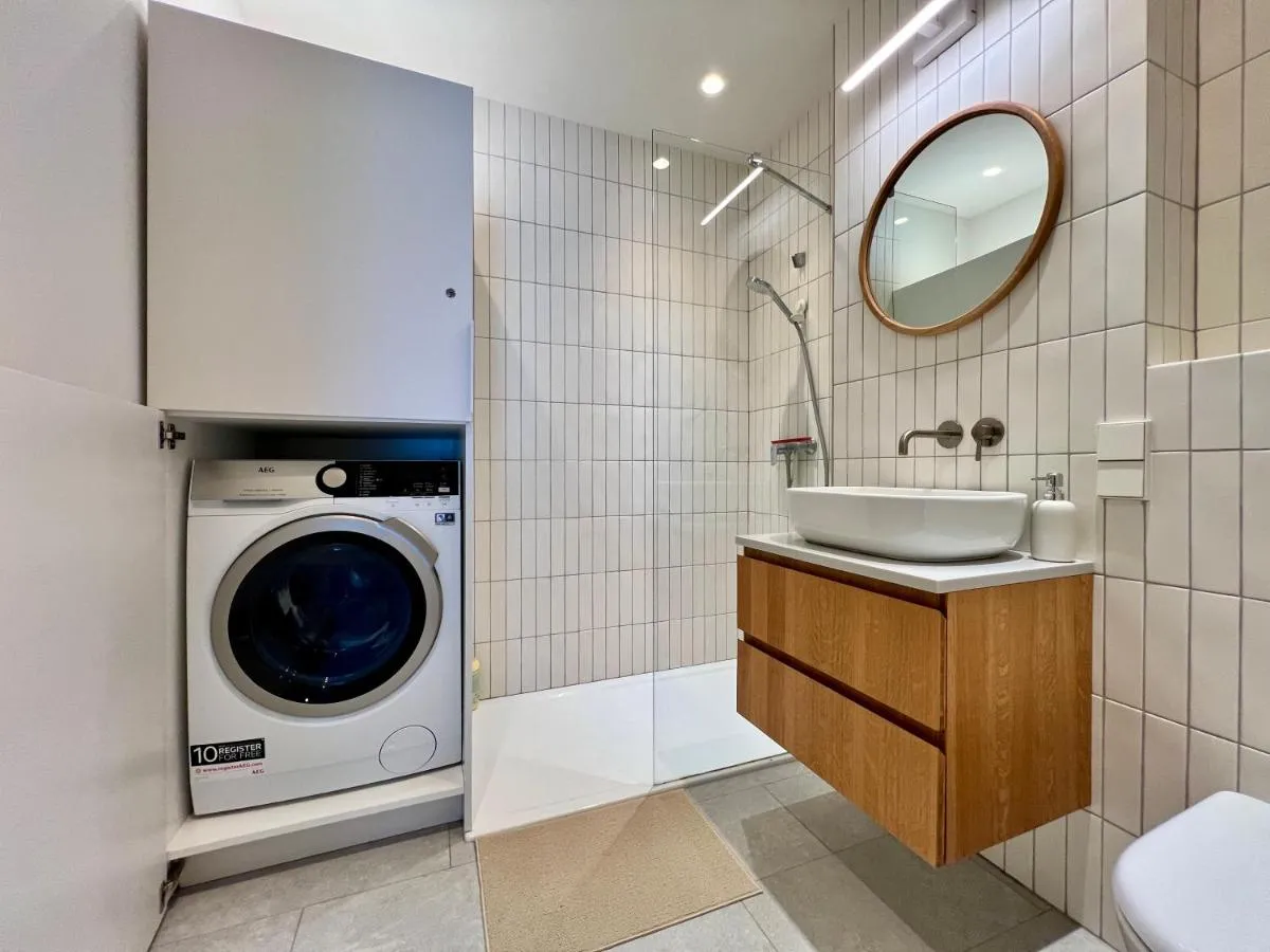 Image 1 of Modern apartment to relax and work
