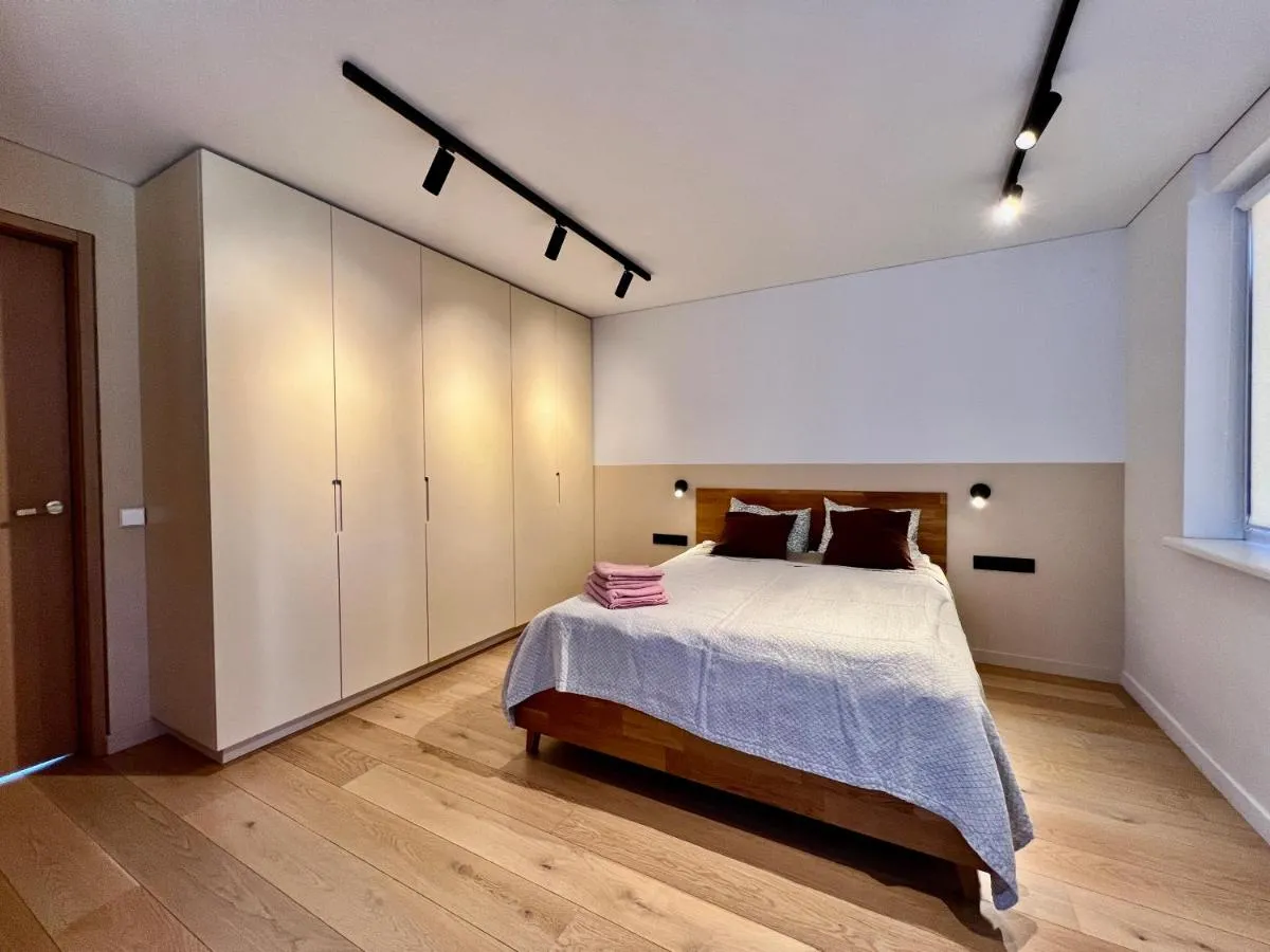 Image 6 of Modern apartment to relax and work