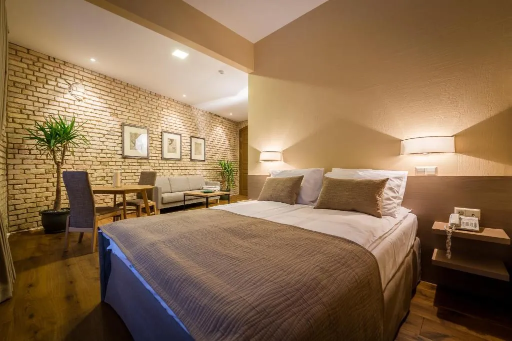 Image of New Town Home 3