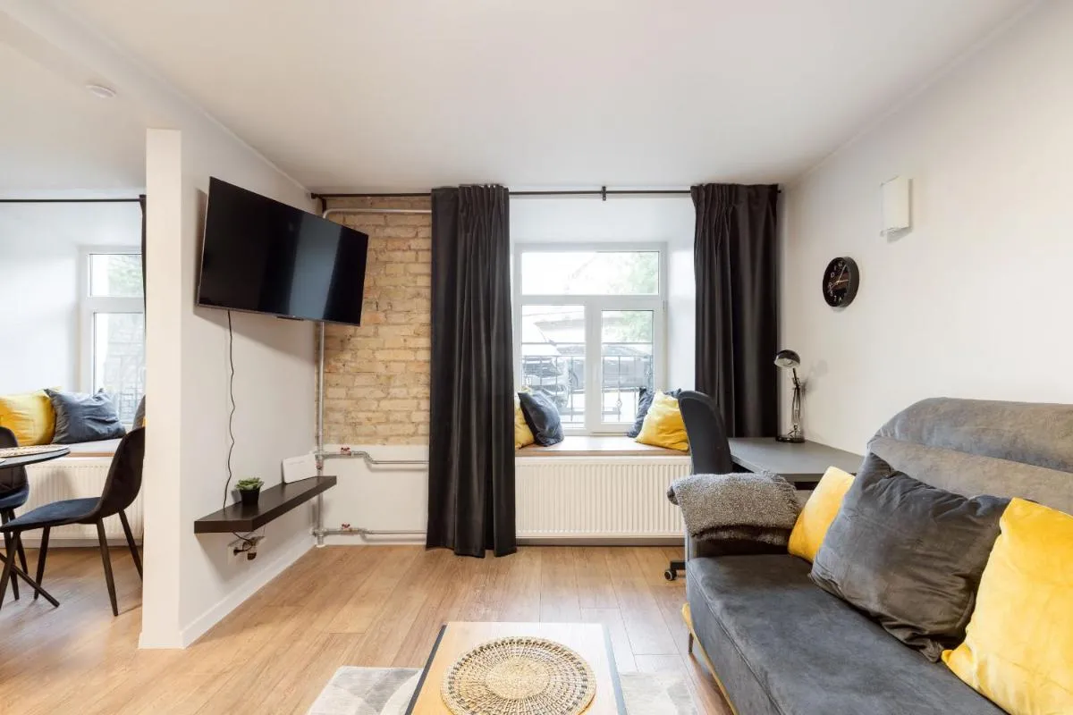 Image 4 of Newly Refurbished Lukiskiu Square Apartment by Reside Baltic