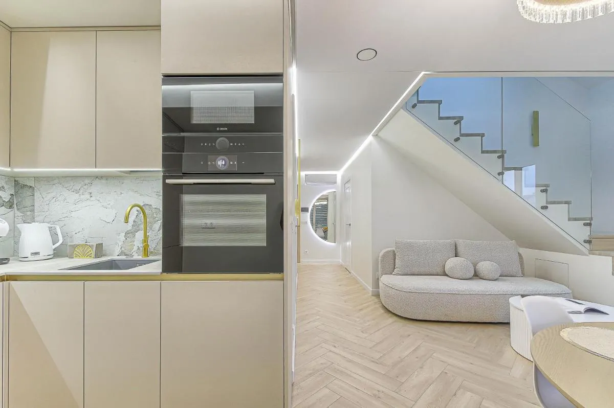 Image 3 of Premium apartment x free parking x 24×7