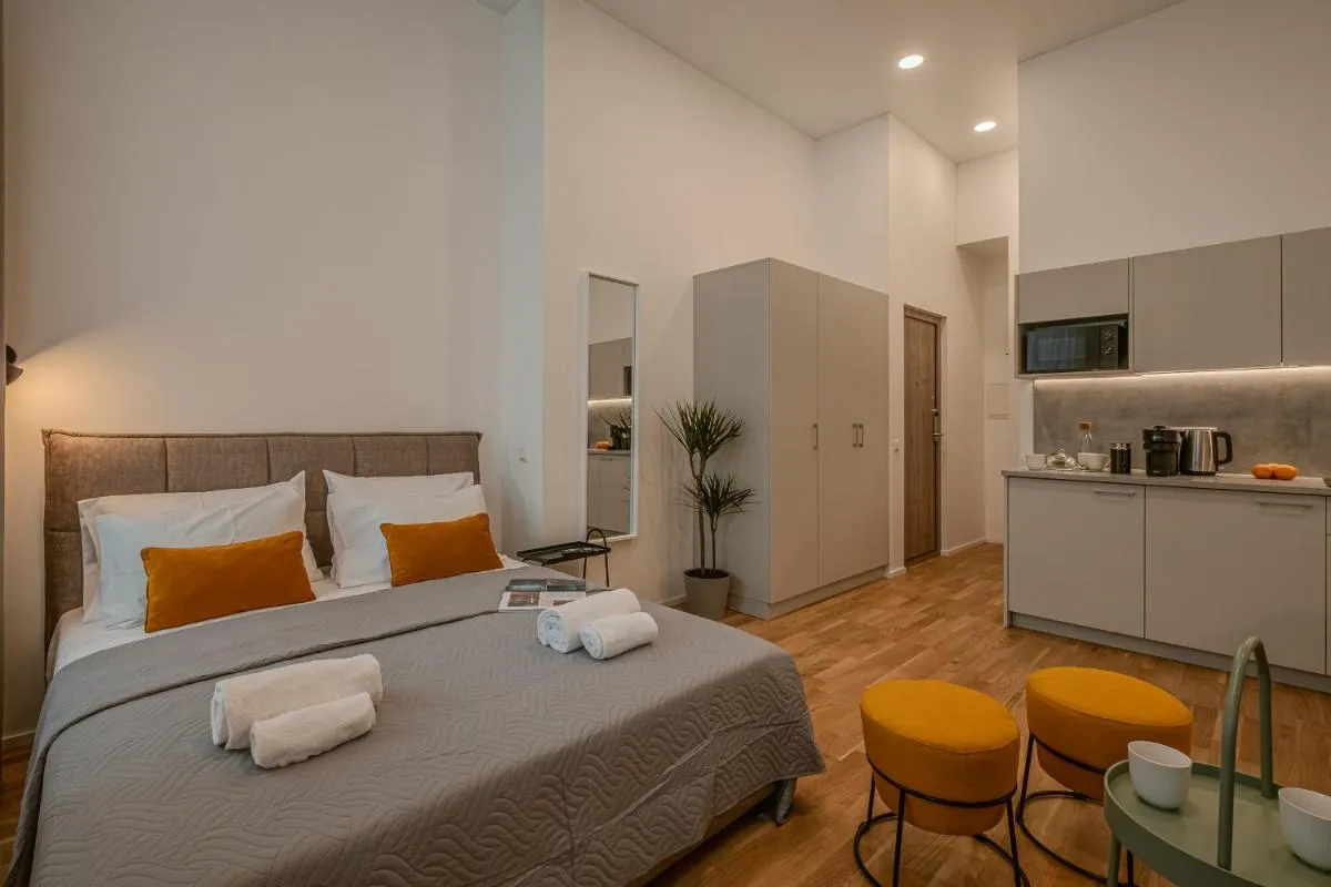 Image 5 of Railway Apartments