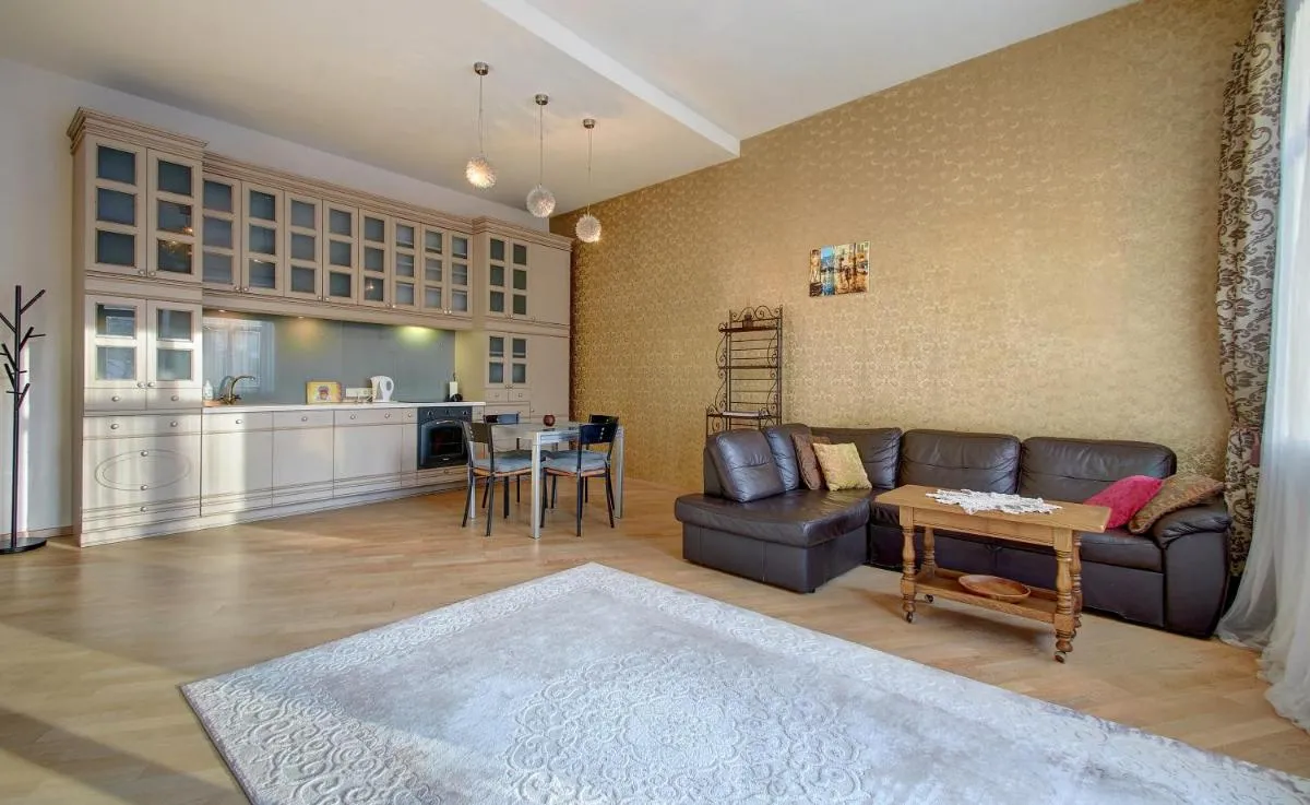 Image 2 of Romantic City Center Apartment in Old Town