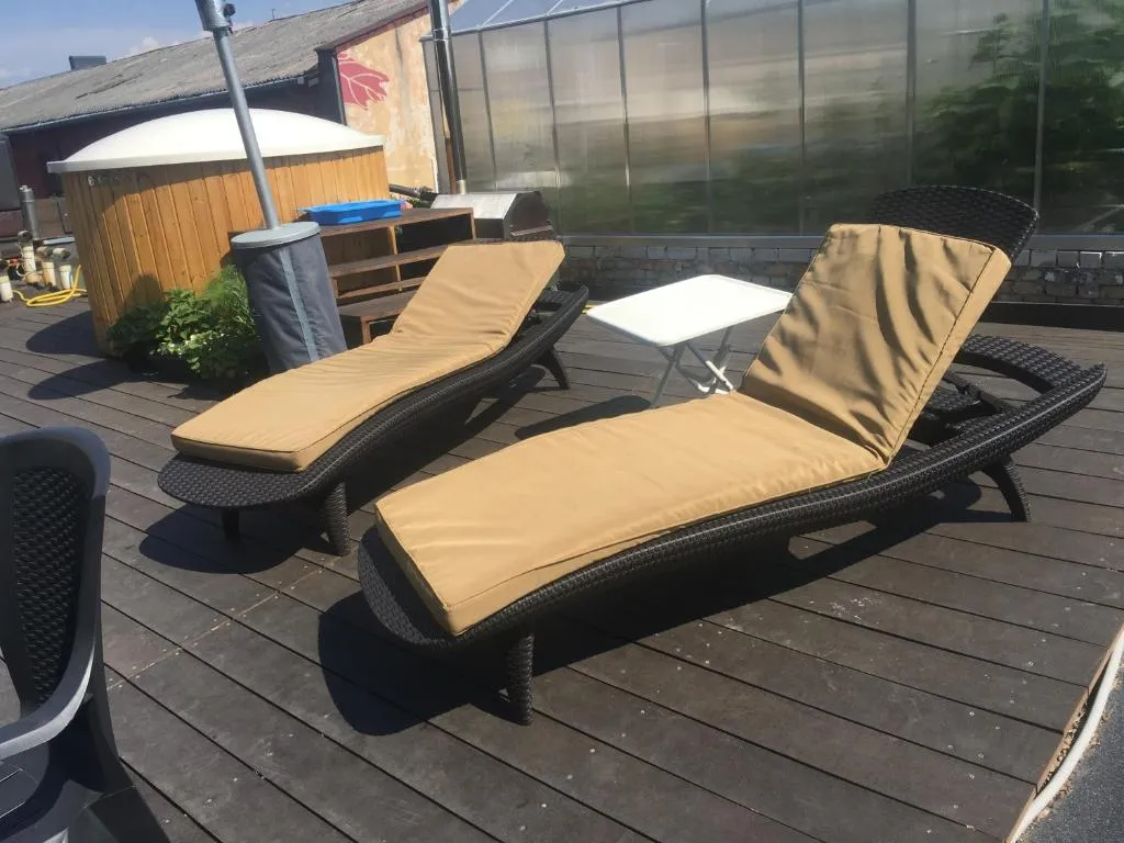 Image of Rooftop terrace Green Sky