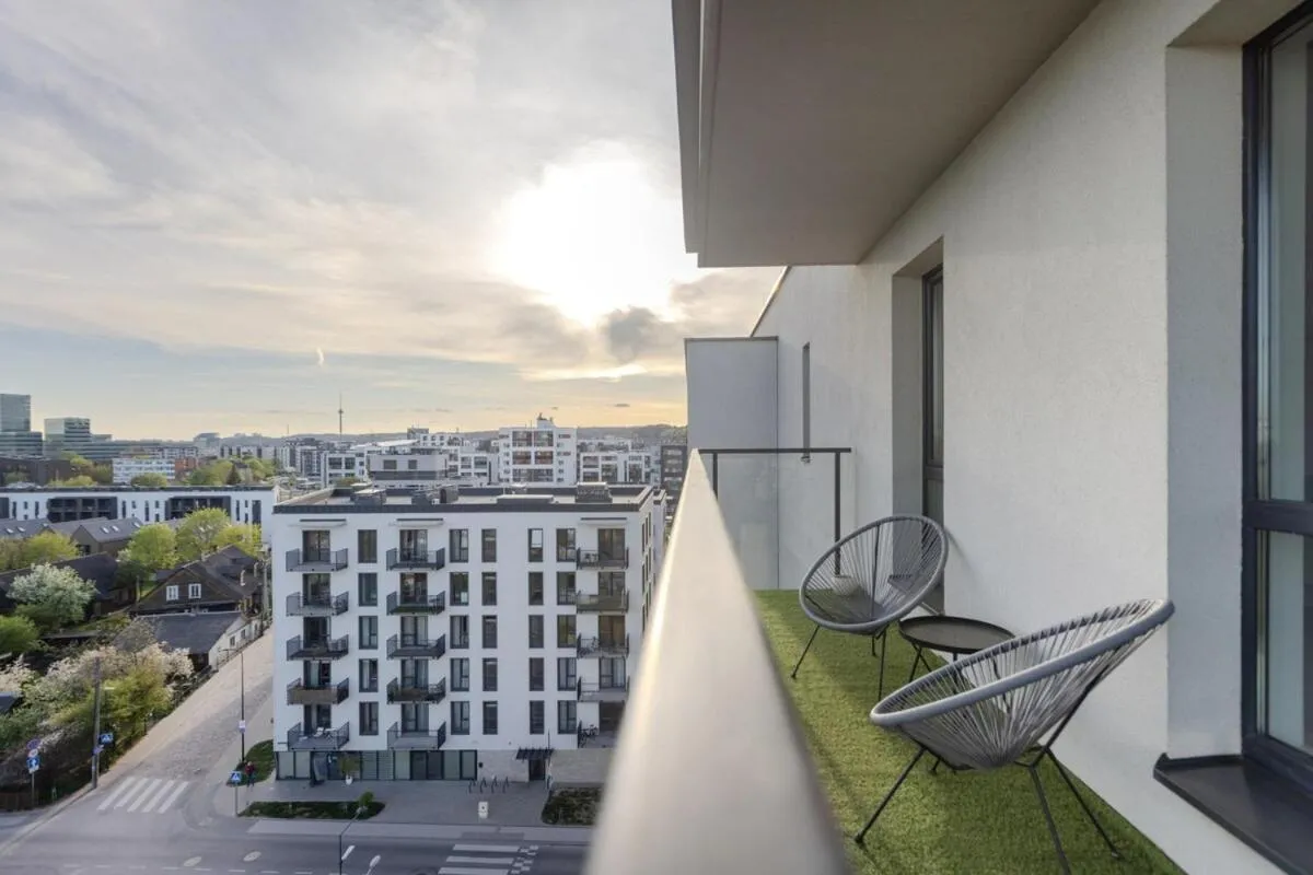 Image 5 of Skyline 1 BD Apartment by Domvia