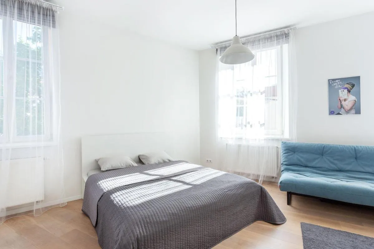 Image 6 of Spacious Cozy Studio, 3A