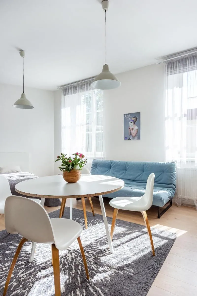 Image 4 of Spacious Cozy Studio, 3A