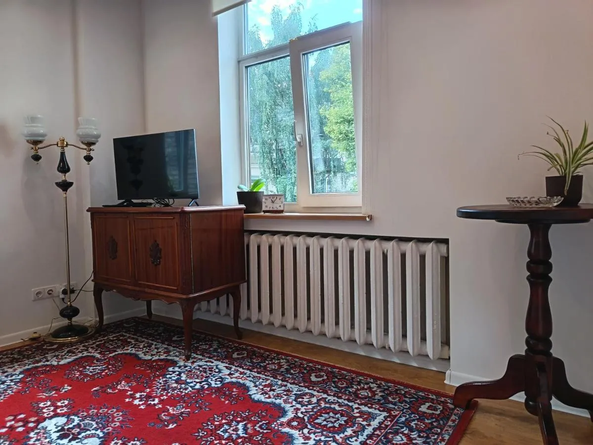 Image 2 of Studija Mona