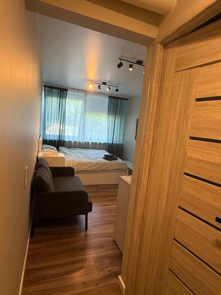 Image 1 of Studio apartment ll