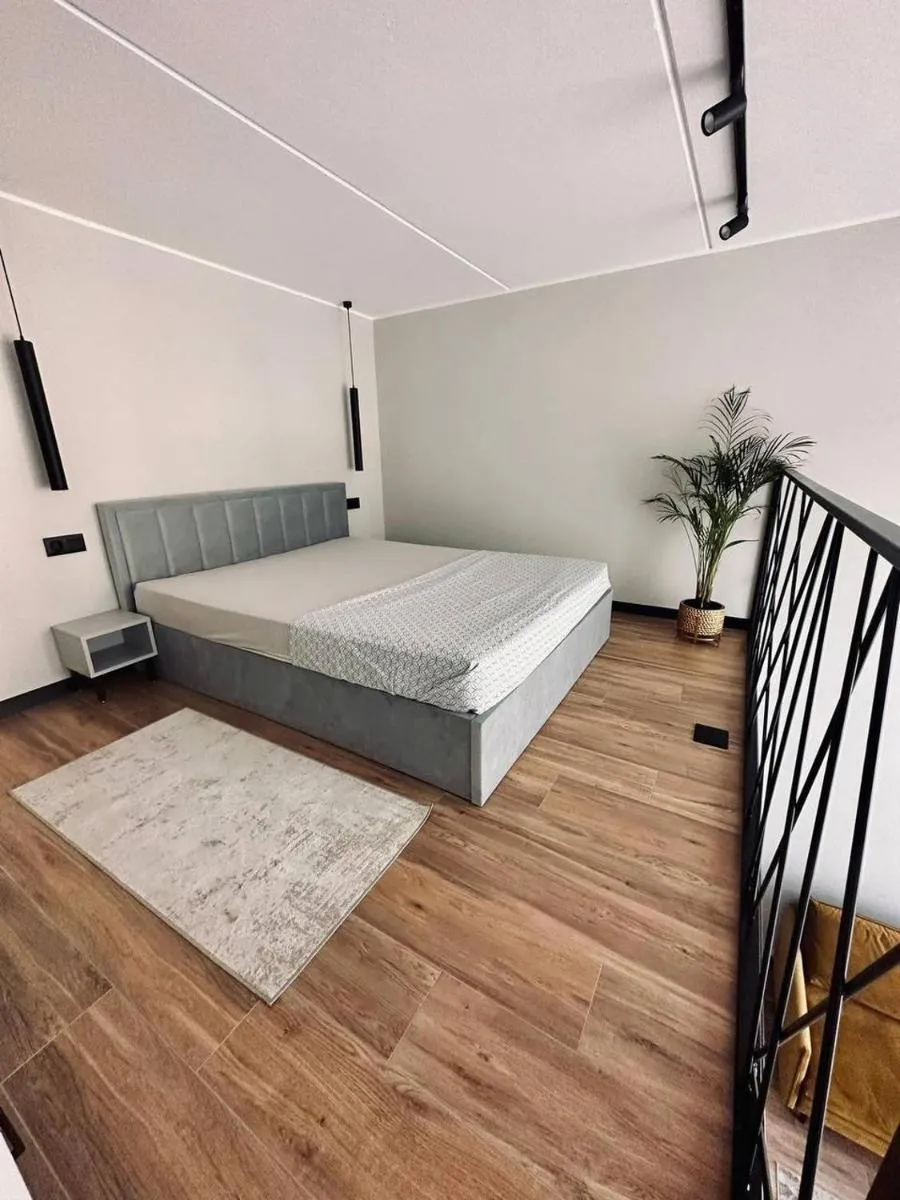 Image 2 of Sunny loft 24×7 x free parking x close to old town by H&H