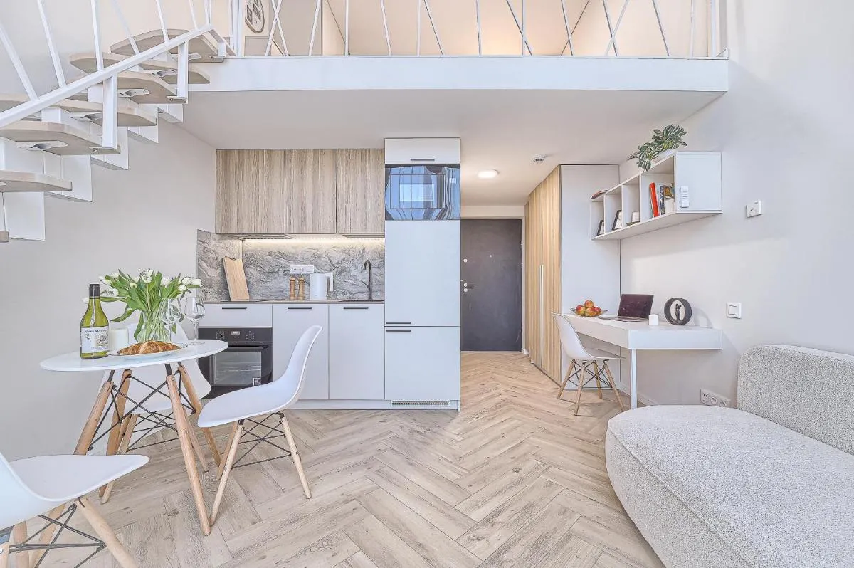 Image 3 of Sunny loft 2 x 24×7 x Free parking x Close to old town