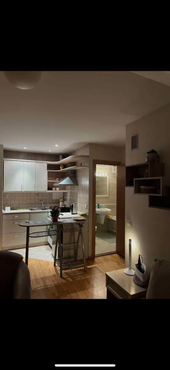 Image 4 of Velux