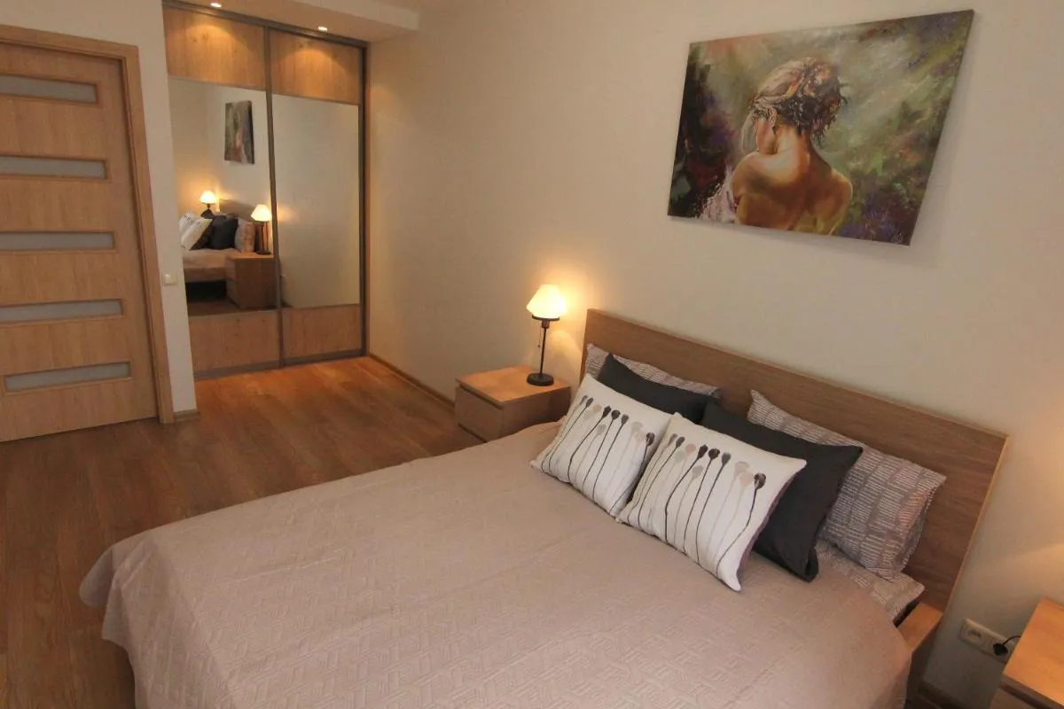 Image 4 of Warmzy Home near Park with Free Parking