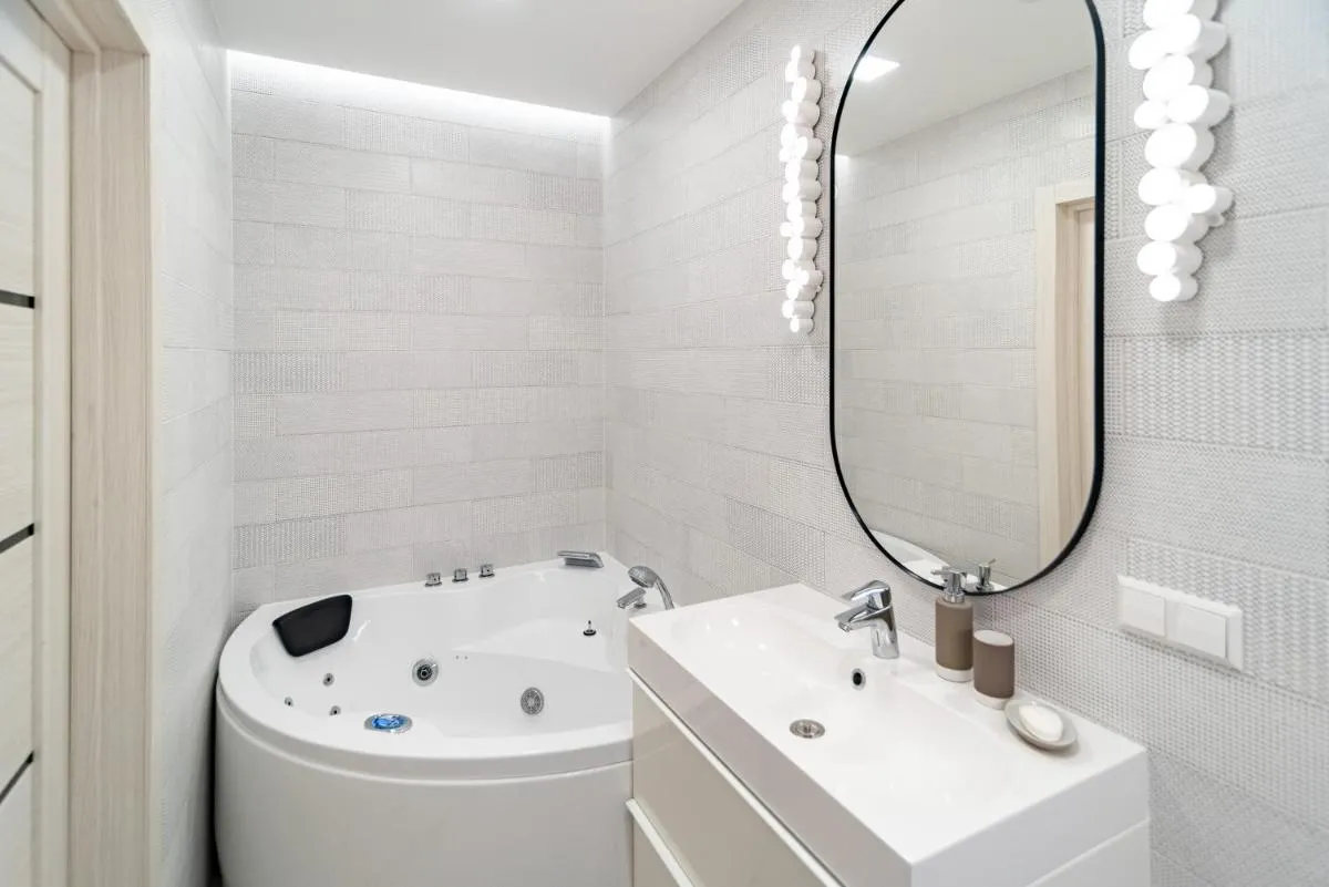 Image 2 of apartment with jacuzzi, old town