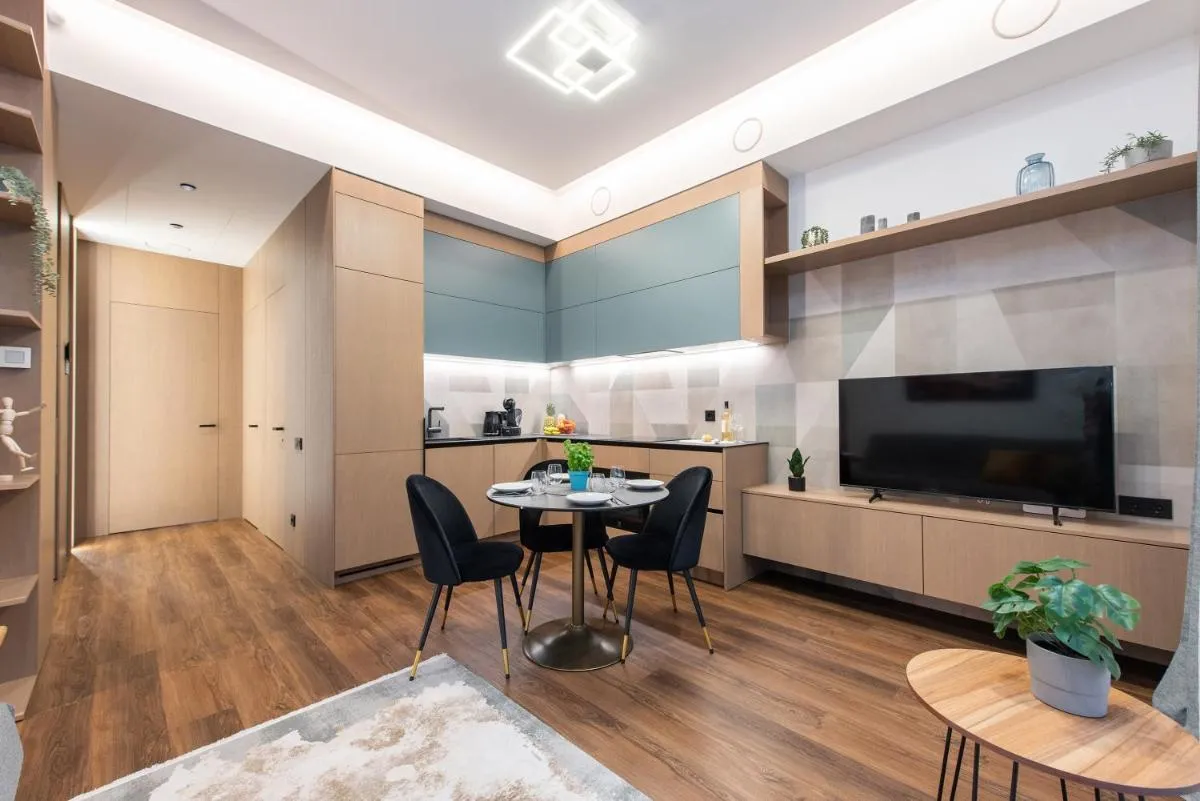 Image 5 of cohost I New Bastėja Life Apartments w-Garage Prkg & Self Check-in