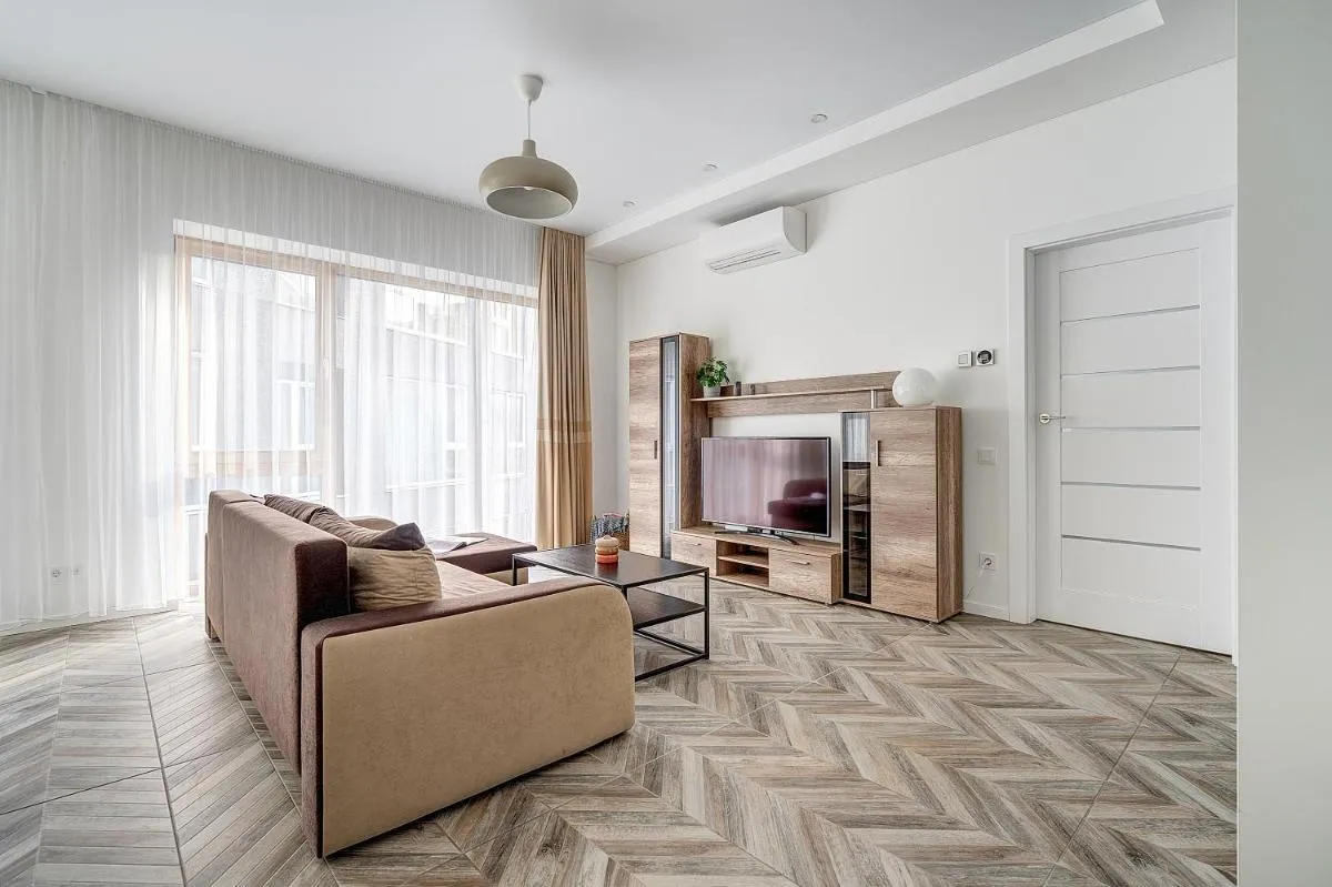 Image 3 of cohost I New Bastėja Life Apartments w-Garage Prkg & Self Check-in