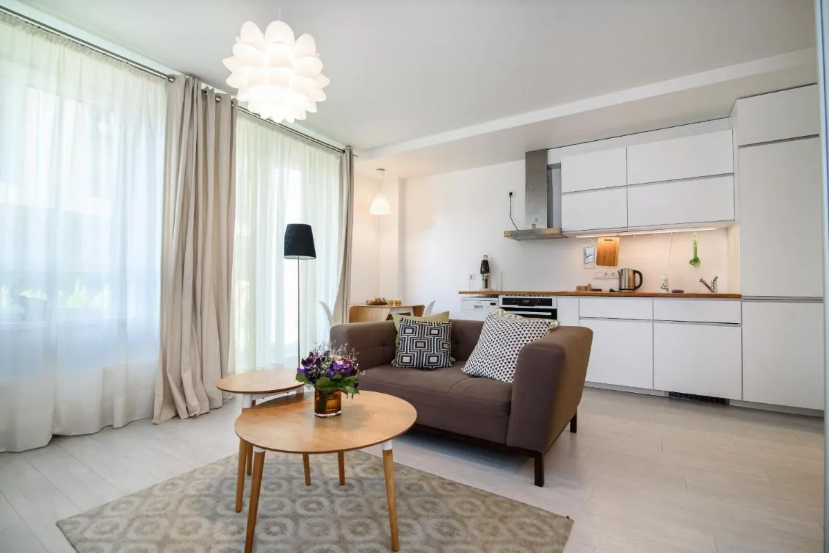 Image 3 of #stayhere – Comfy & Stylish Studio with Green Patio close to Old Town