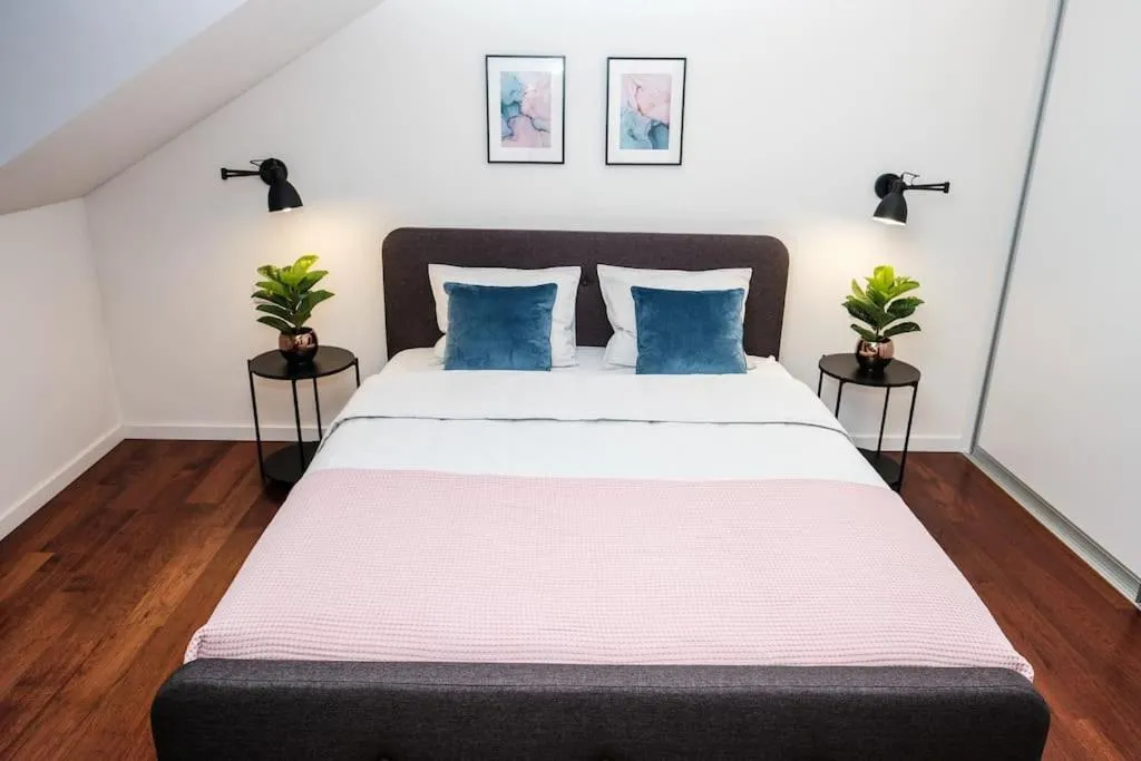 Image 1 of #stayhere – Spacious Luxury Town Hall 3BDR Apartment