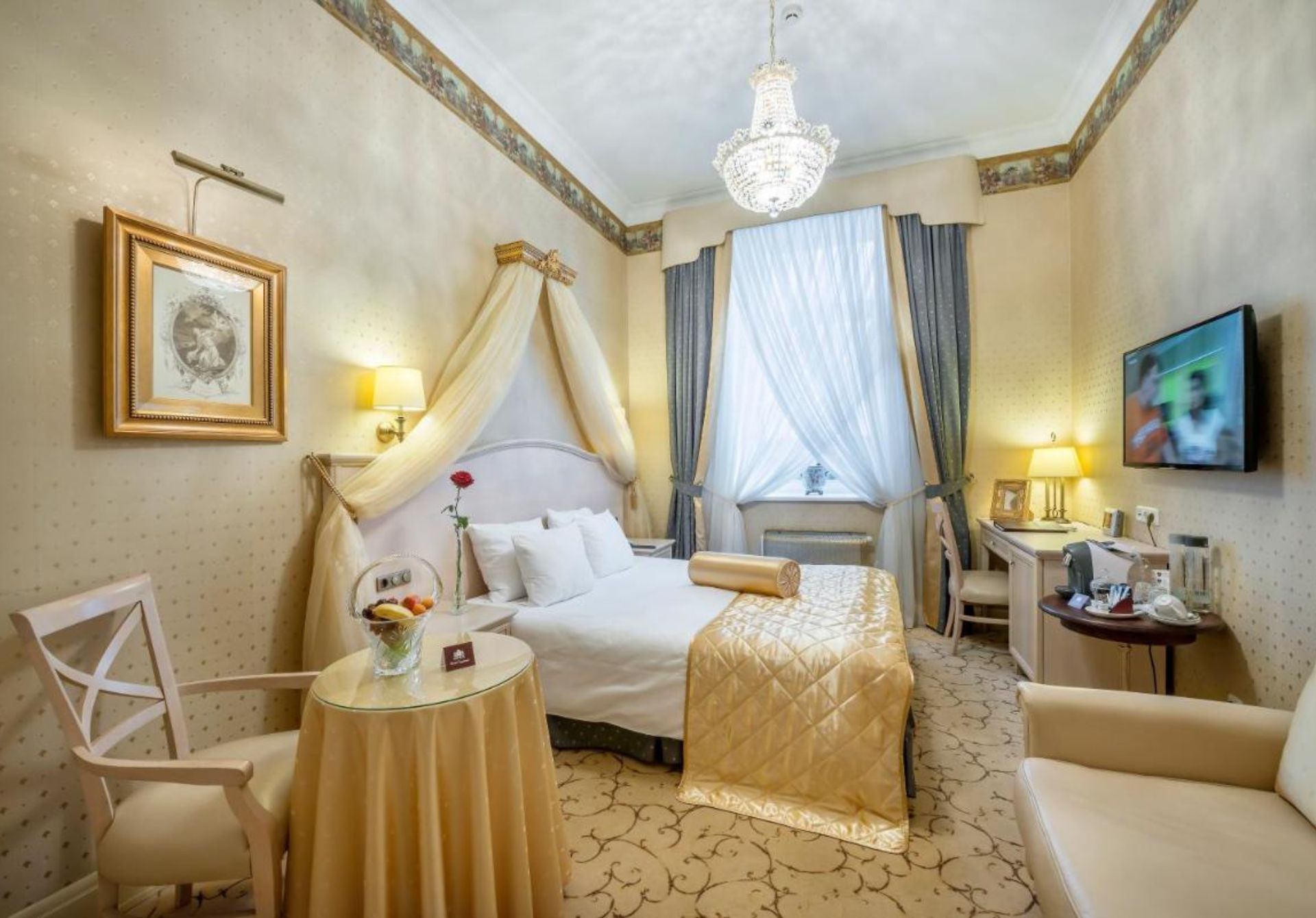 Imperial Hotel & Restaurant